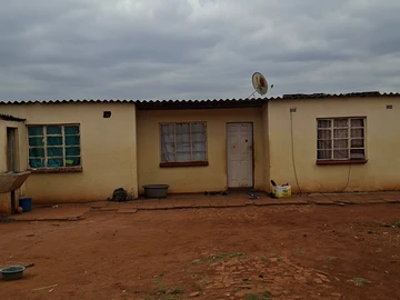 6 Bedroom House