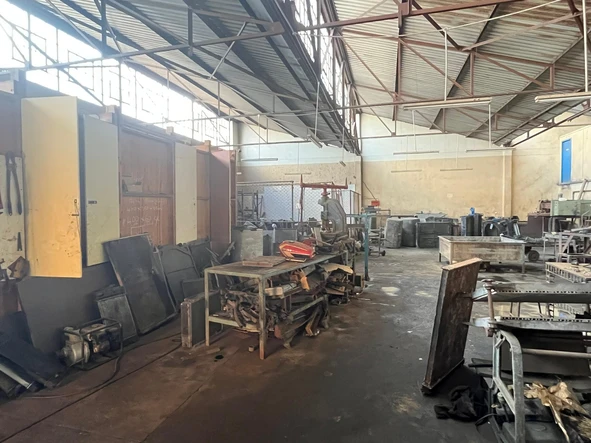 Warehouse & Factory