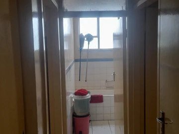 2 Bedroom Flat & Apartment