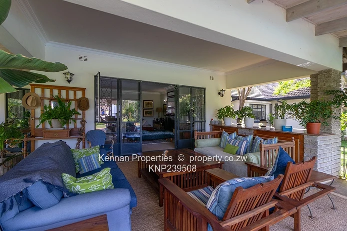 Stunning Home In Great Location.  Offer over $950 000