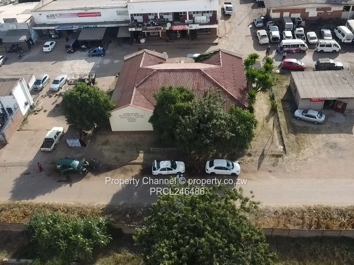 Glen Norah Medical/Commercial Property — 450 m², Accessible