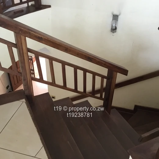 An Elegant 5 bedroom House