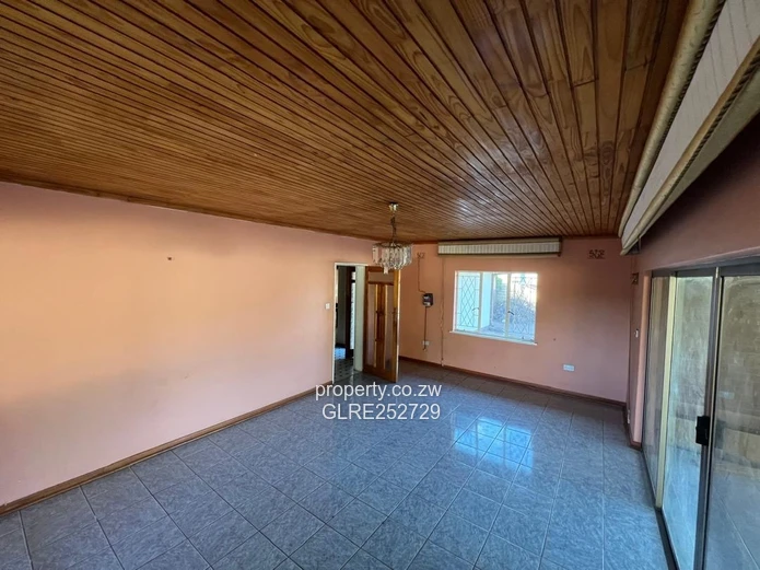 Avonlea 3-Bed, 2-Bath Home with Pool & Ample Parking