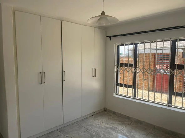 2 Bedroom Garden Flat