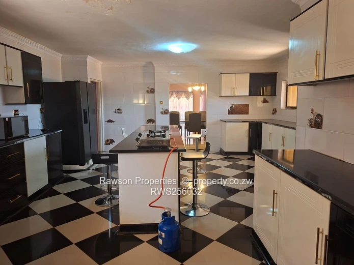 Carrick House For Sale (Sole Mandate)