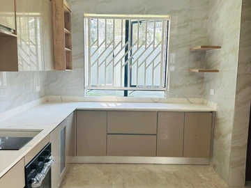 3 Bedroom Garden Flat