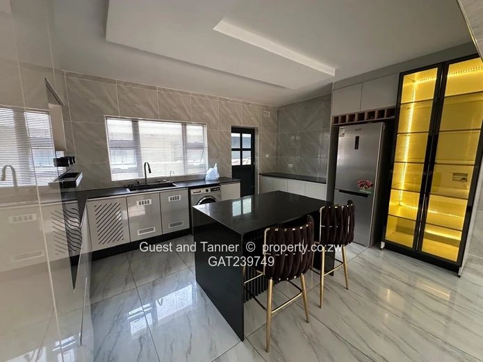 Spacious 3-Bedroom Cluster House in a 12-Unit Complex in Greendale