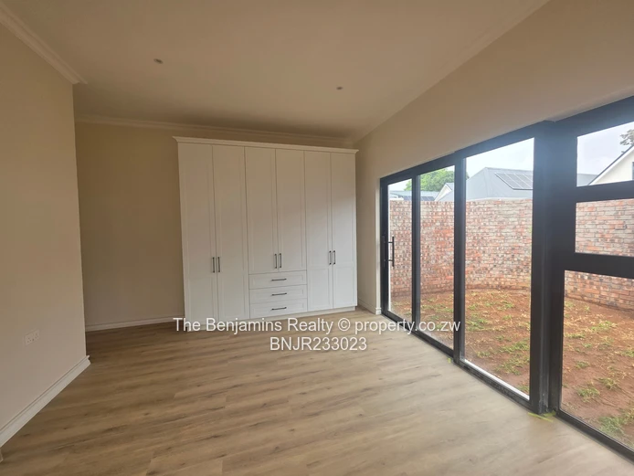 Beautful Townhouse In Borowdale/Pomona