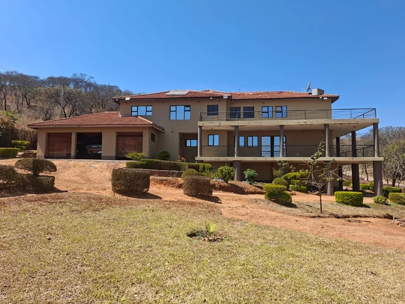 6 Bedroom House