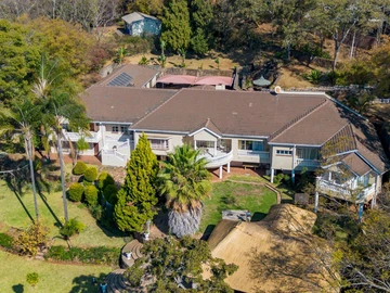 6 Bedroom House