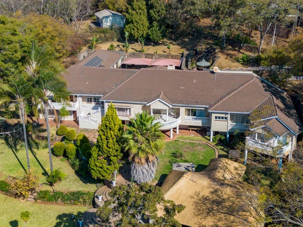 6 Bedroom House