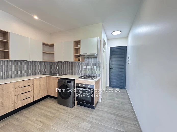 Studio Apartment - Borrowdale West 
