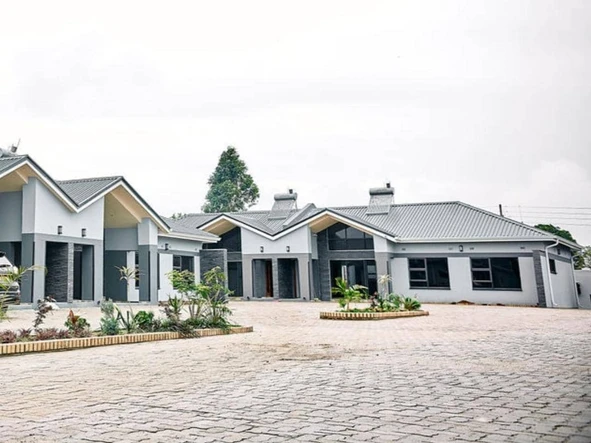 3 Bedroom Garden Flat