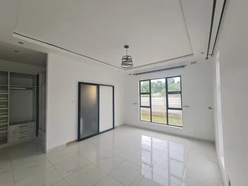 3 Bedroom Garden Flat