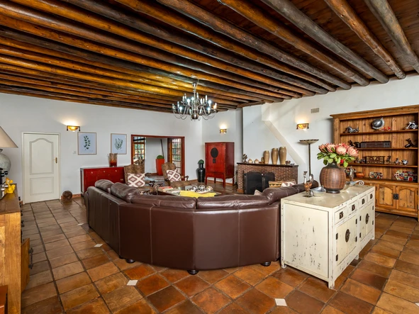 Farm & Agricultural Land