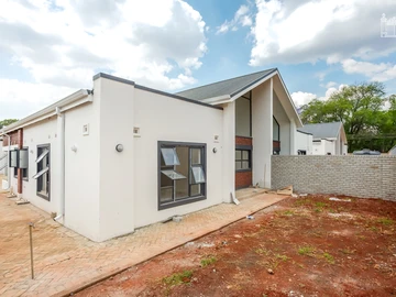 3 Bedroom Garden Flat