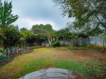 2 Bedroom Flat & Apartment