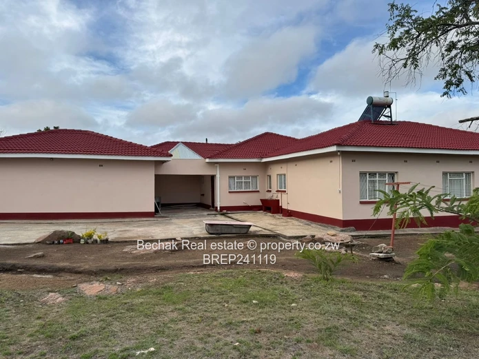 Burnside 4-Bed Home with Double Garage & Borehole