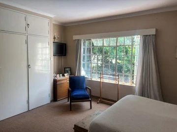 3 Bedroom Garden Flat