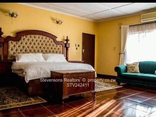 Guest Lodge For Rent (Victoria Falls)