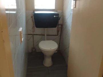 2 Bedroom Flat & Apartment