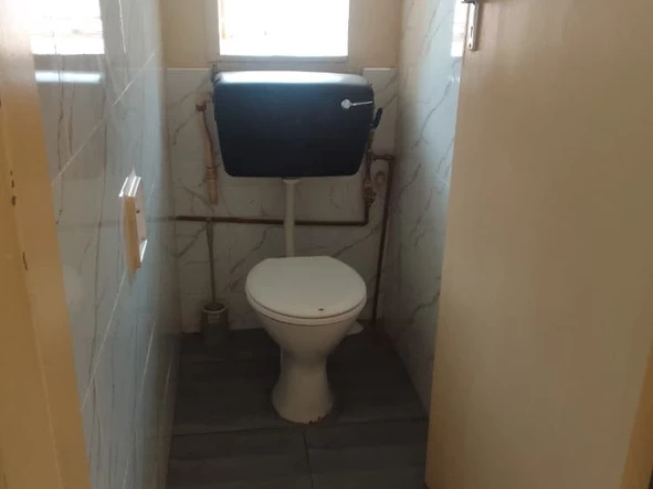 2 Bedroom Flat & Apartment