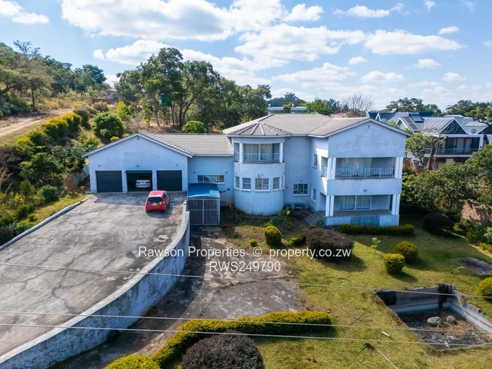 Luxurious Double Storey Mansion For Sale (Sole Mandate)