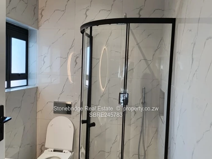 Modern 5 Bedroomed Hillside Townhouse to rent