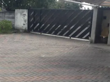 3 Bedroom Flat & Apartment