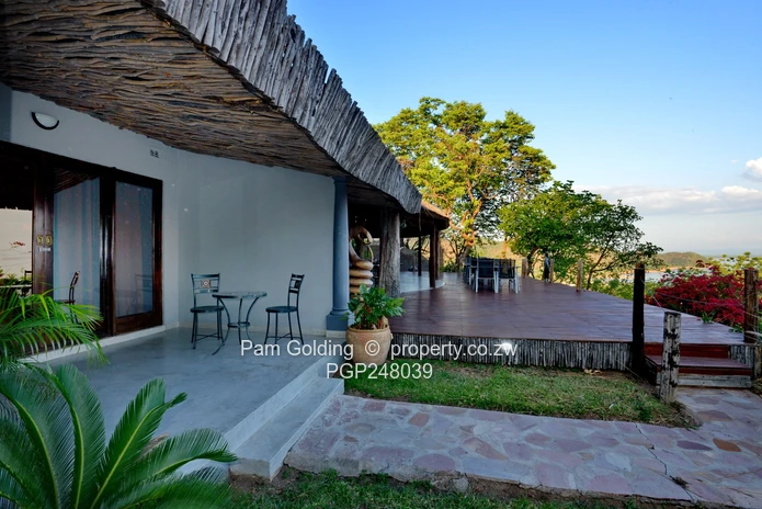 Boutique Hotel in Mica Point Kariba with Lake Views