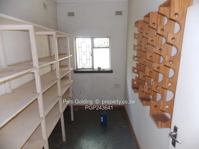 Peaceful Country Living Close to Chinoyi (Sole Mandate)