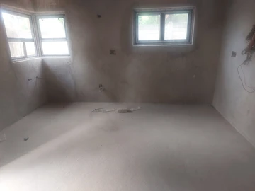 4 Bedroom Garden Flat