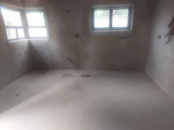 4 Bedroom Garden Flat