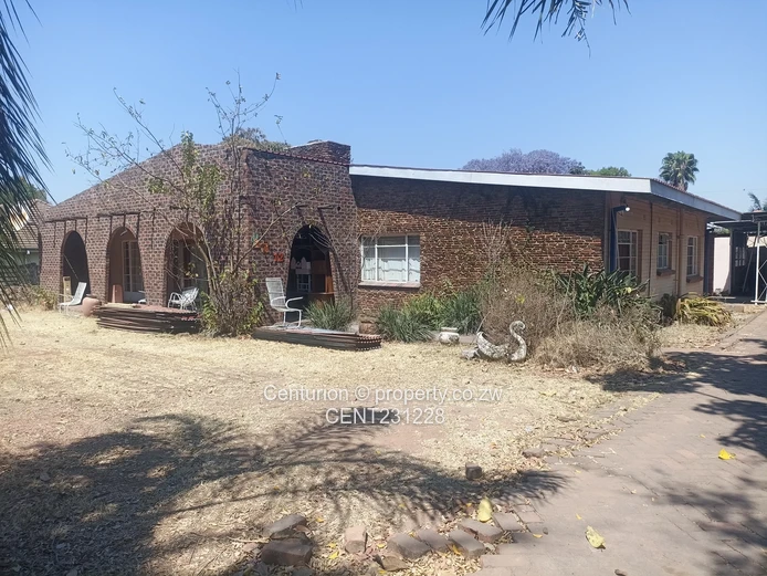 Avondale West House To Let  (Sole Mandate)