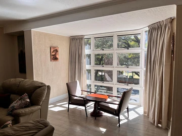 3 Bedroom Flat & Apartment