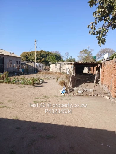 Chitungwiza land for sale 