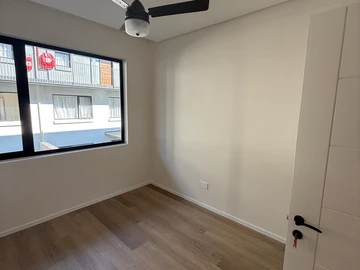 3 Bedroom Garden Flat