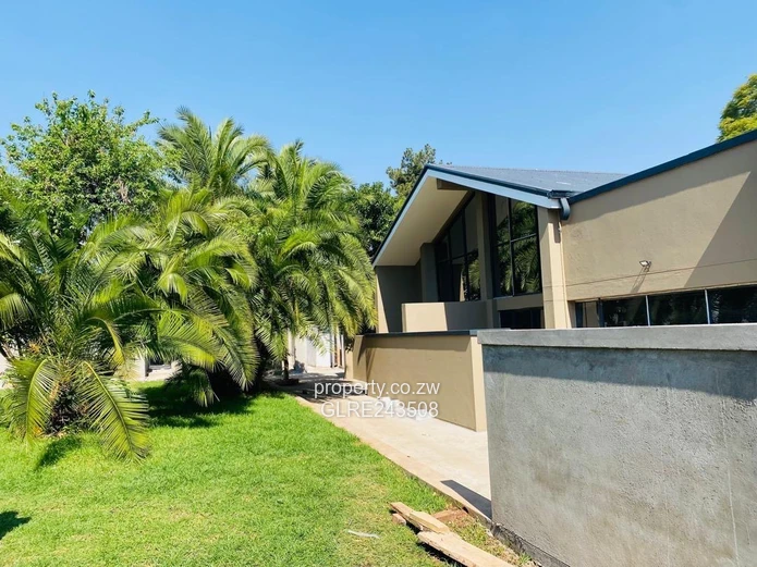 Modern 3-Bed Avondale House to Rent — Borehole & Carport