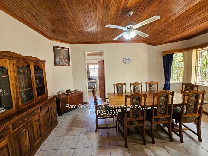 Expansive 4 Bedroom Family Home On 2 Acres