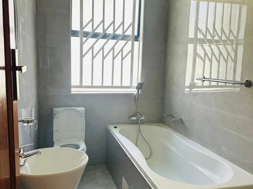 3 Bedroom Garden Flat