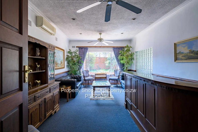 Avondale Road Frontage-Rare Investment Opportunity