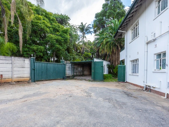 3 Bedroom Garden Flat