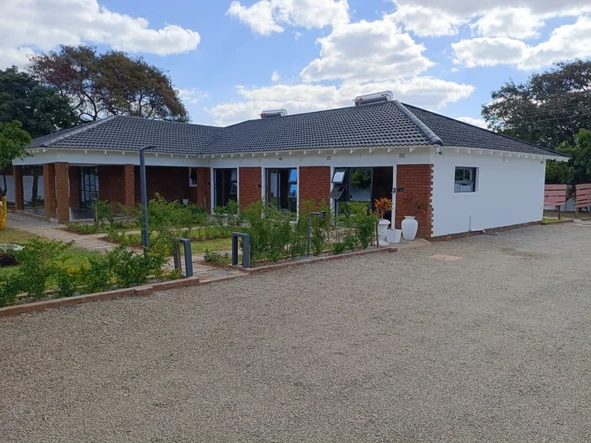 Hotel & Lodge