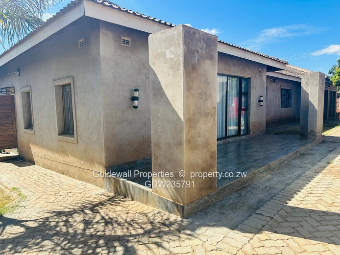  Spacious 3 bed house for sale in Warren Park