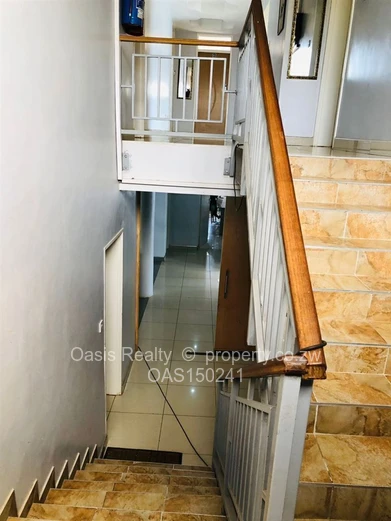 Fully furnished 8 bedroomed house to let