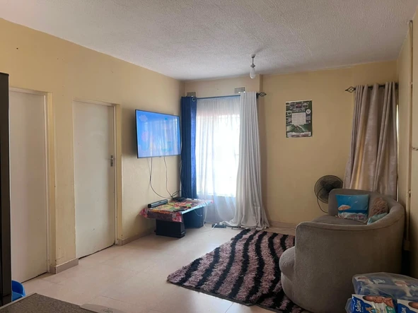 3 Bedroom Flat & Apartment