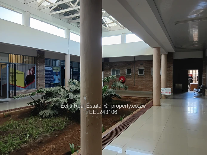 Gweru cbd offices to let