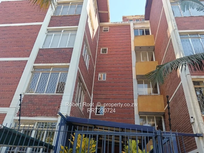 3 Bed Flat/Apartment for Sale in Avenues