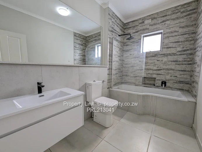 Upmarket 3 Bed Townhouse For Sale In Greendale