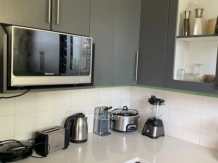 Modern 1-Bedroom Apartment To Let – Avenues